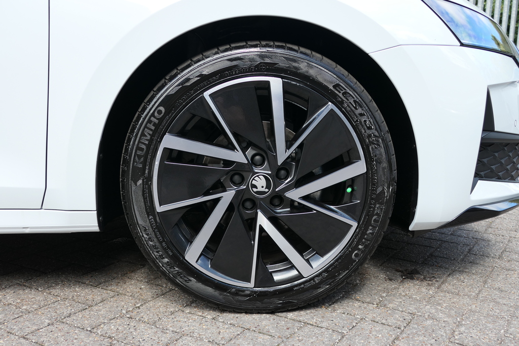 Skoda Octavia 1.5 Tsi 150 E-tec Sportline Dsg 0 Ps White #5