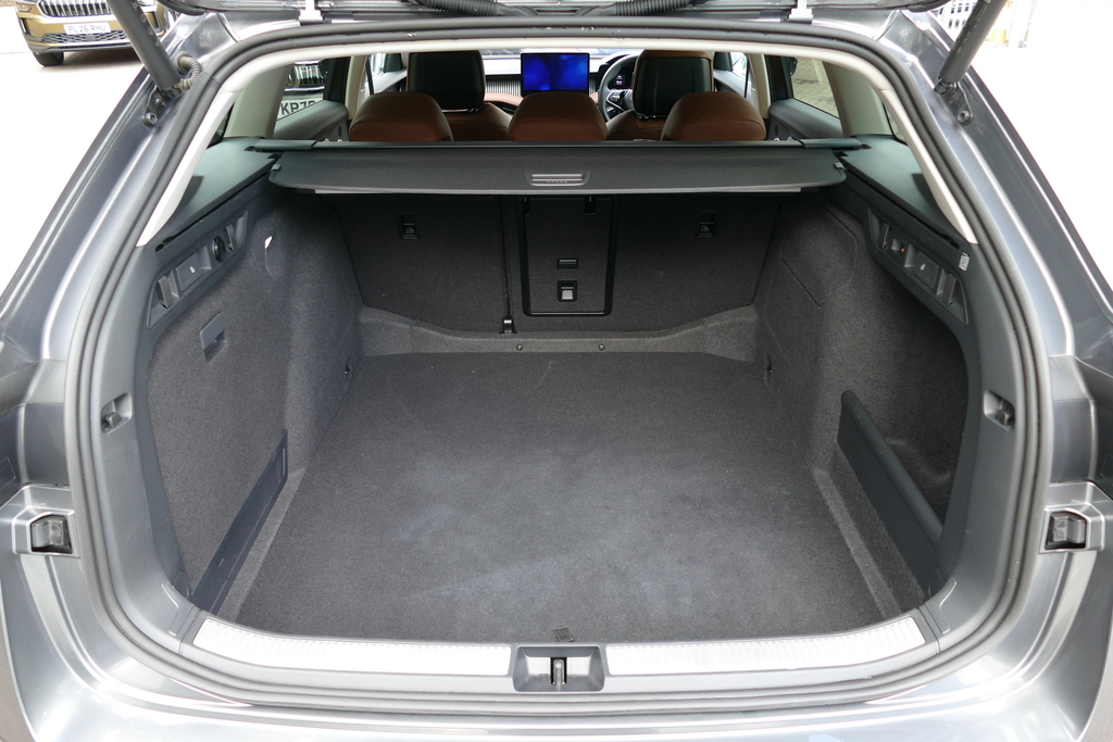 Skoda Superb 2.0 Tdi Se L Dsg Grey #35