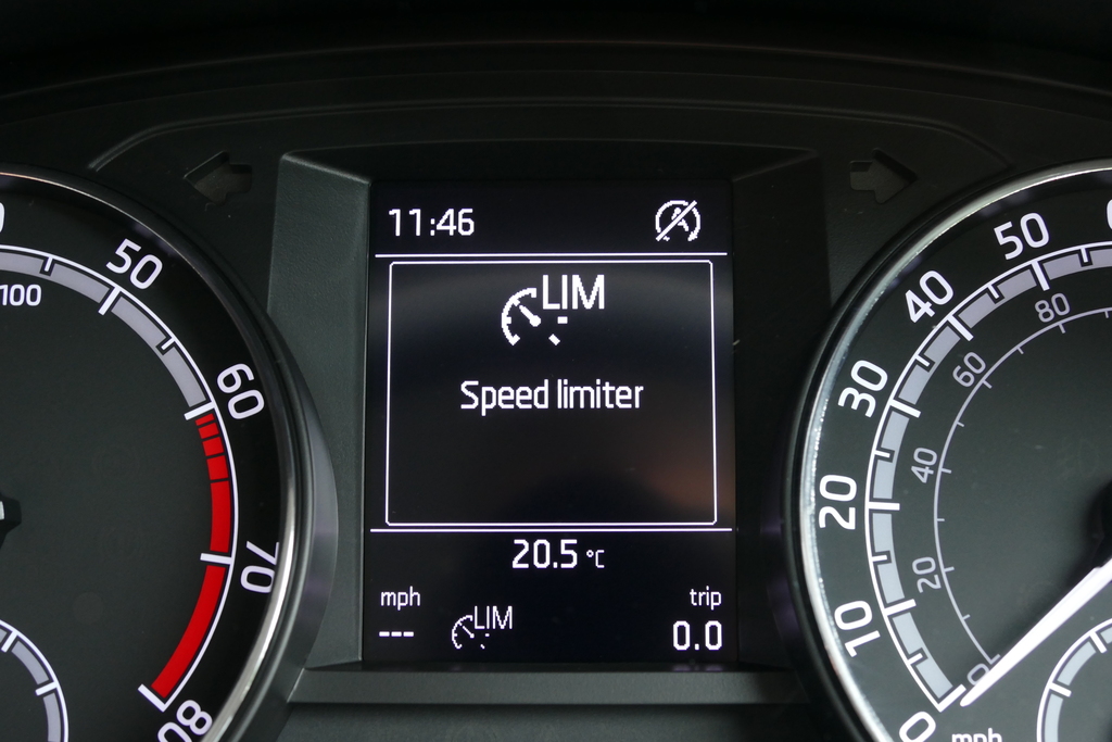 Skoda Fabia Colour Edition Tsi Dsg White #15