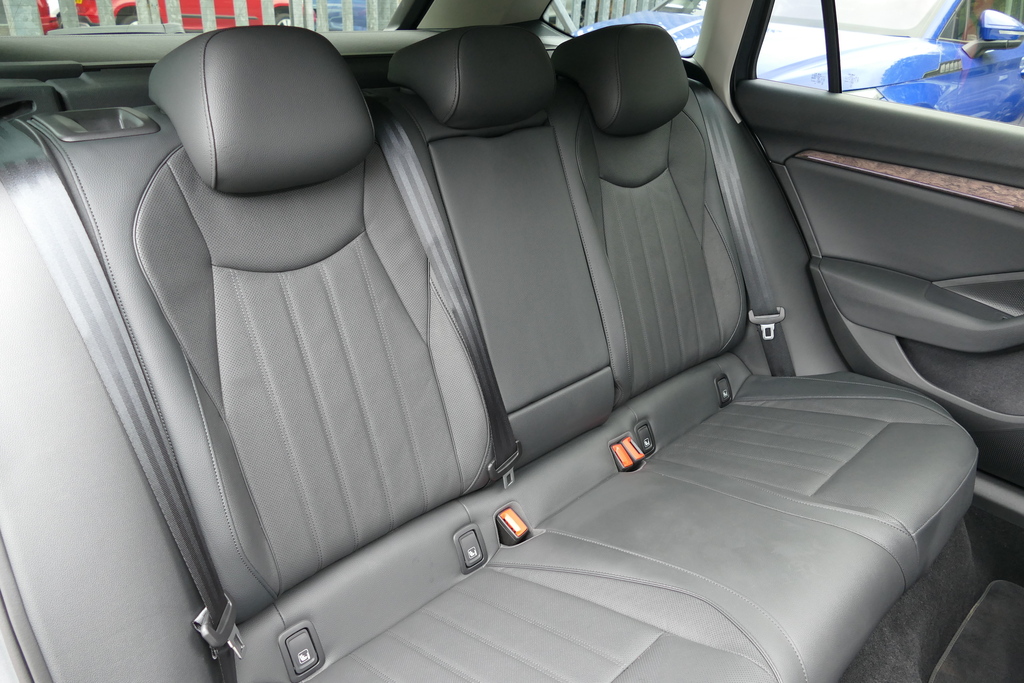Skoda Superb Superb 1.5 Tsi Iv Se L Dsg Grey #8