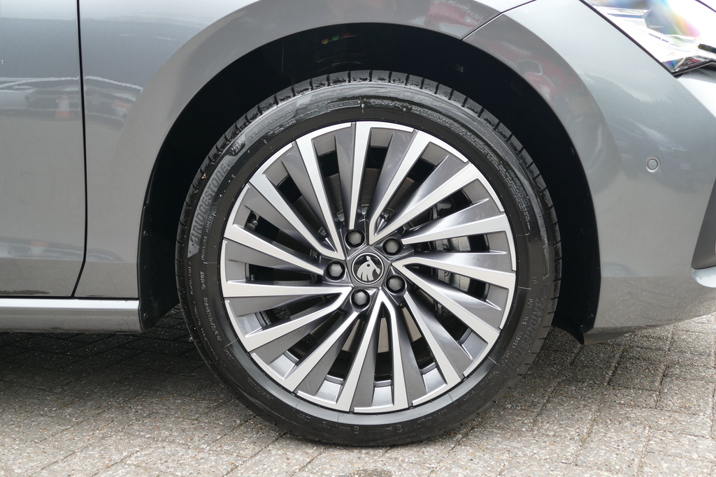 Skoda Superb 2.0 Tdi 193 Laurin Klement 4X4 Dsg 193 Ps Grey #5
