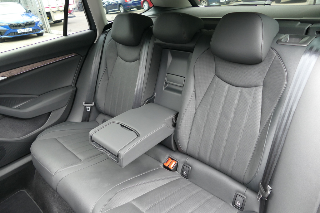Skoda Superb Superb 1.5 Tsi Iv Se L Dsg Grey #16