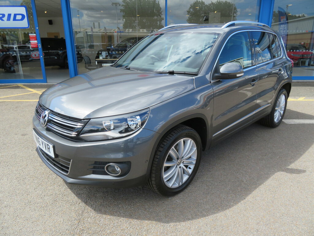 Volkswagen Tiguan Tiguan Estate Grey #3