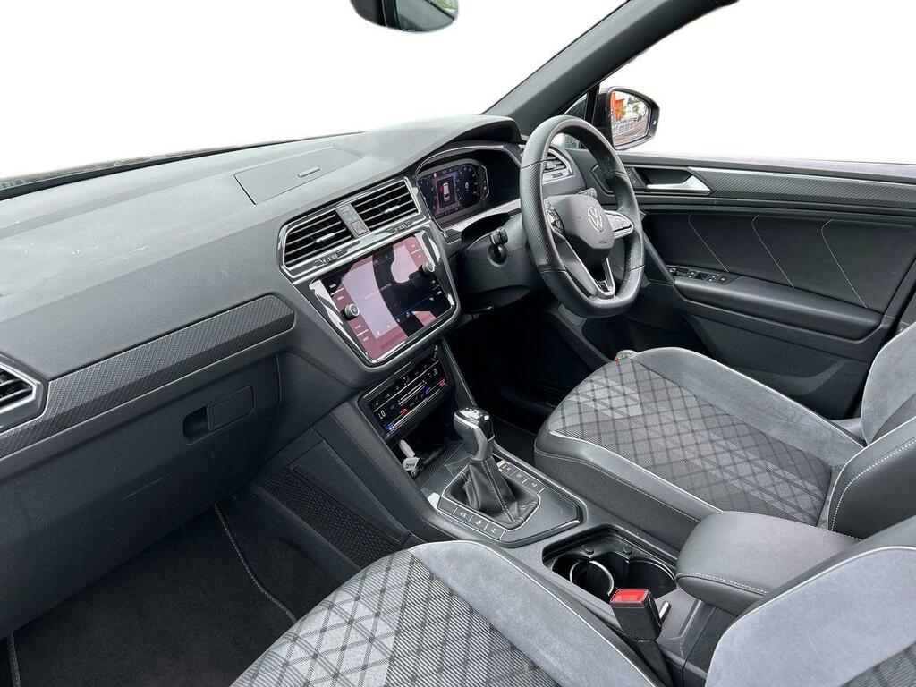 Volkswagen Tiguan 1.5 Tsi Black Edition Dsg Euro 6 Ss CE24NWD Black #3