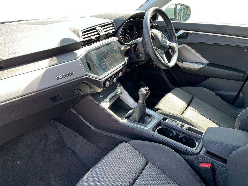 Audi Q3 1.5 Tfsi Cod 35 Sport Euro 6 Ss CP22EXH Silver #3
