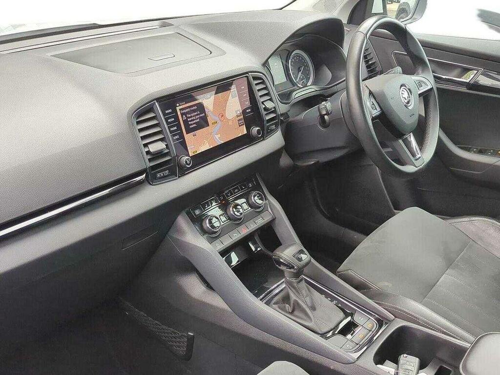 Skoda Karoq 1.5 Tsi Act Se L Dsg Euro 6 Ss HY69PXX White #3