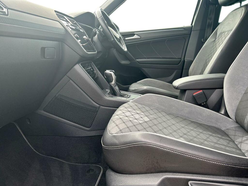 Volkswagen Tiguan 1.5 Tsi R-line Dsg Euro 6 Ss CP22EAC Grey #3