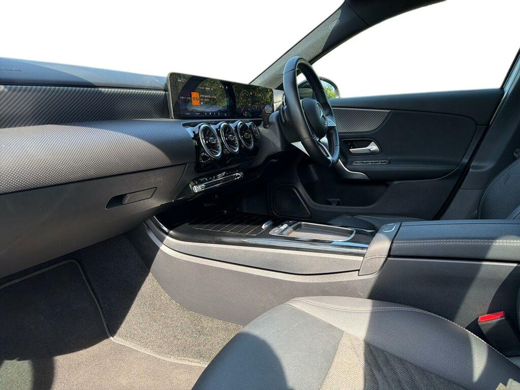 Mercedes-Benz A Class 1.3 A180h Mhev Sport Edition 7G-dct Euro 6 Ss 5 KM25XJL Silver #3