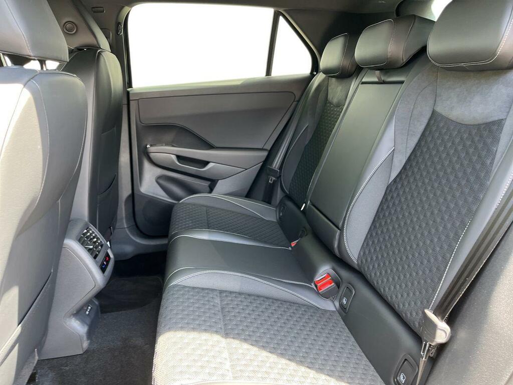 Volkswagen T-Roc 1.5 Etsi Mhev R-line Dsg Euro 6 Ss CV26KNR Black #4