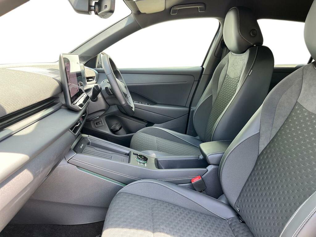 Volkswagen T-Roc 1.5 Etsi Mhev R-line Dsg Euro 6 Ss CV26KNR Black #3