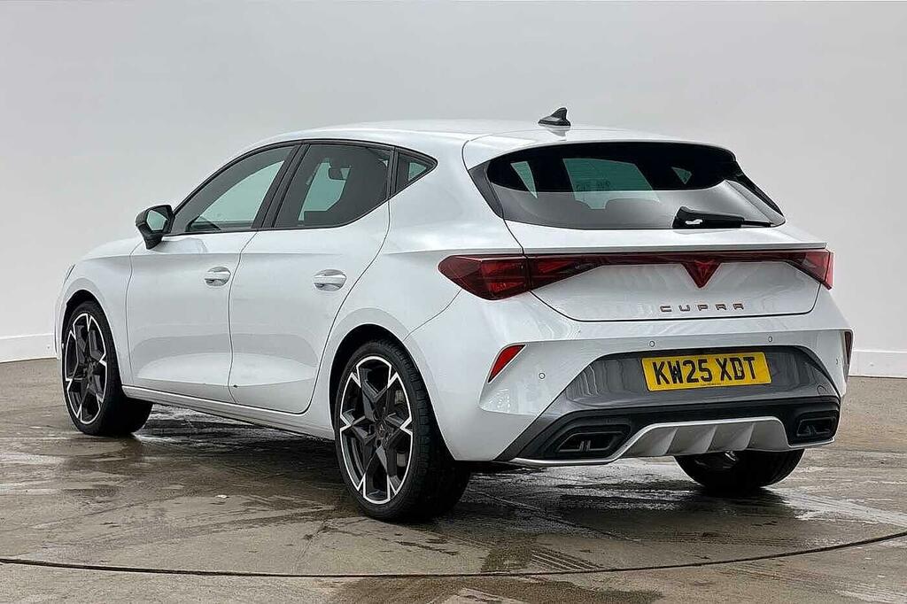 Cupra Leon 1.5 Etsi 150 V2 Dsg White #3