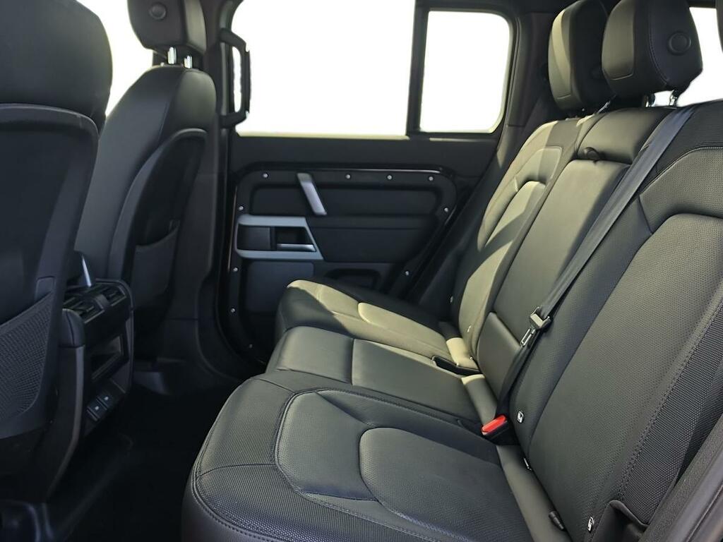 Land Rover Defender 110 3.0 D300 Mhev X-dynamic S 4Wd Euro 6 Ss CV73VOD Black #4