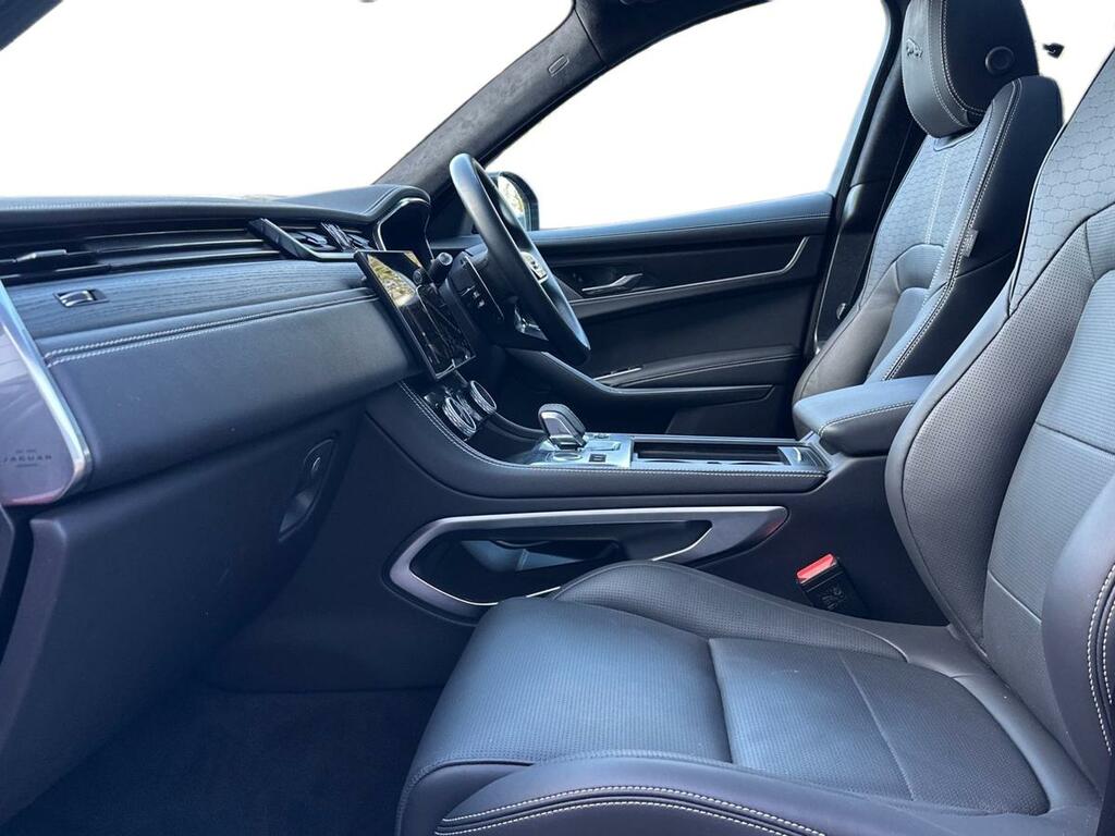 Jaguar F-Pace 3.0 D300 R-dynamic Hse Black 90Th Anniversary Edit Red #3