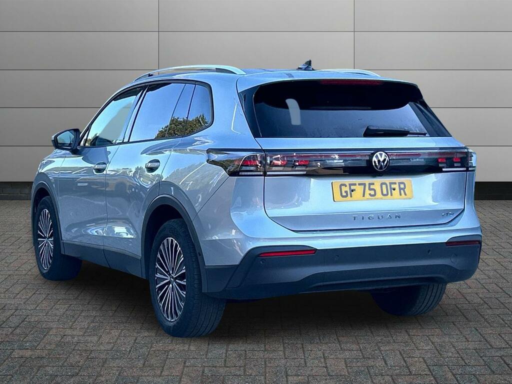 Volkswagen Tiguan 1.5 Etsi 150 Match Dsg Silver #2