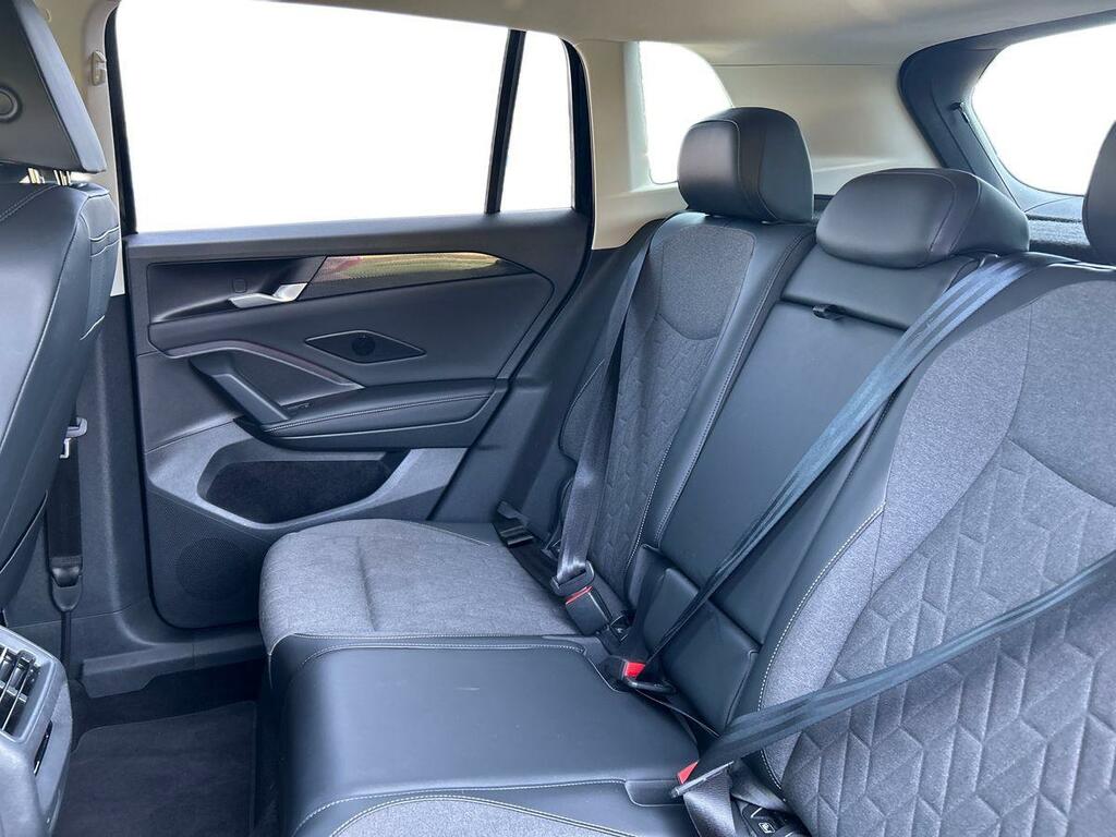 Volkswagen Tiguan 1.5 Etsi Mhev Match Dsg Euro 6 Ss GJ75OMB Black #4
