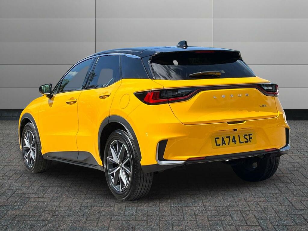 Lexus LBX 1.5 Vvt-ie Premium Plus Suv Hybrid E-cv Yellow #2
