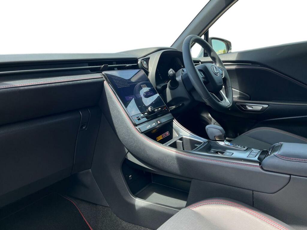 Lexus LBX 1.5 Vvt-ie Premium Plus Suv Hybrid E-cv Yellow #3
