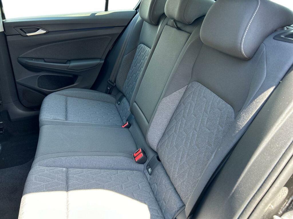 Volkswagen Golf 1.5 Tsi Life Euro 6 Ss VO75XYP Black #4