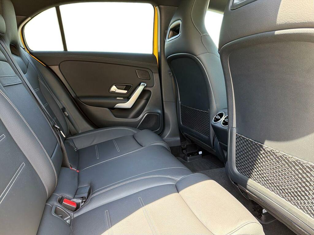 Mercedes-Benz A Class 2.0 A35h Mhev Amg Premium Plus 7G-dct 4Matic Eur Yellow #4