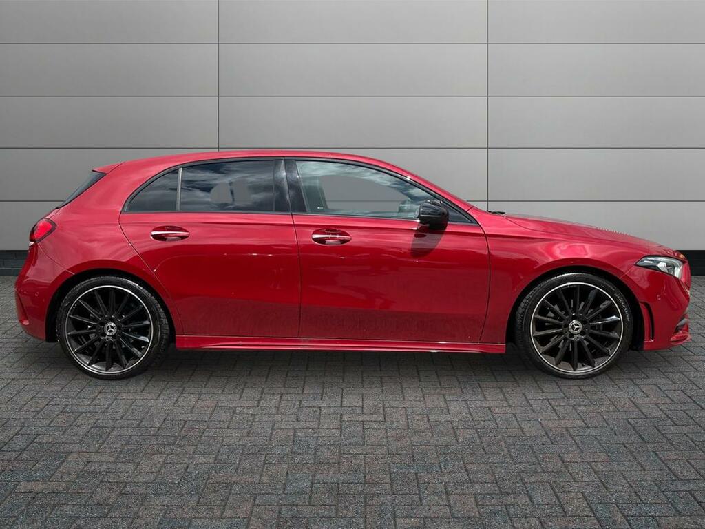 Mercedes-Benz A Class 1.3 A180 Amg Line Night Edition Premium Plus 7G- CN23XFJ Red #5