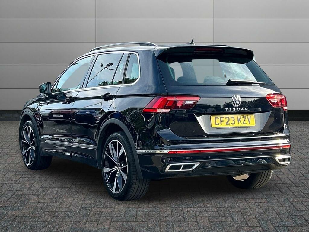 Volkswagen Tiguan 1.5 Tsi R-line Dsg Euro 6 Ss CF23KZV Black #2