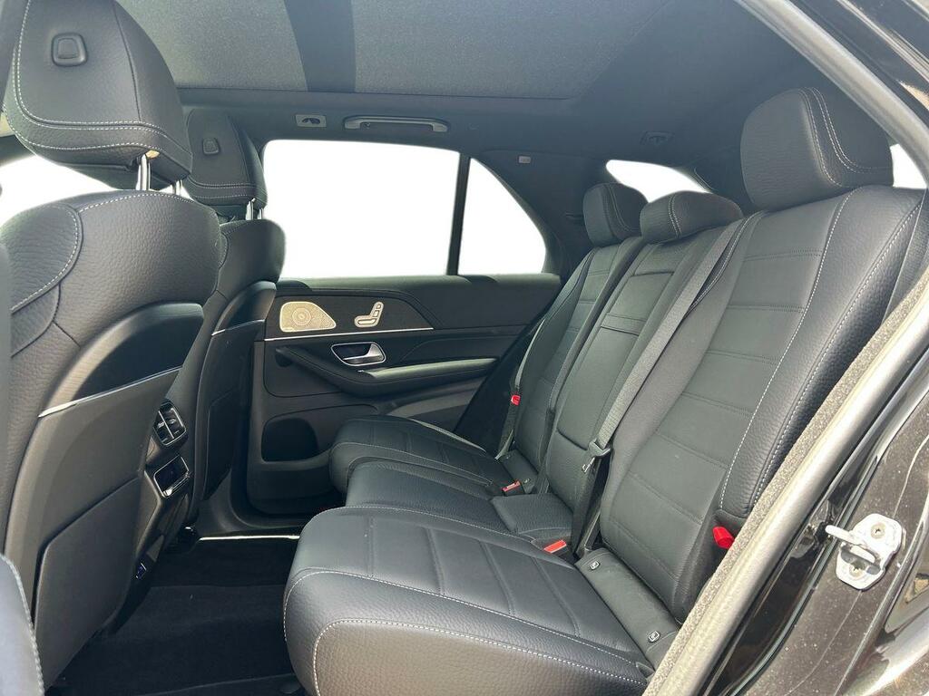 Mercedes-Benz GLE Class Gle 450 D 4Matic Amg Line Premium Black #4