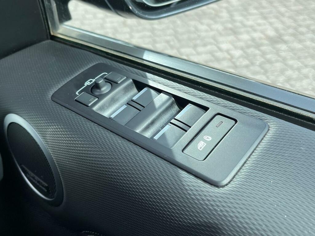Land Rover Discovery 2.0 D165 Urban Edition 5 Seat 2023 Blue #24