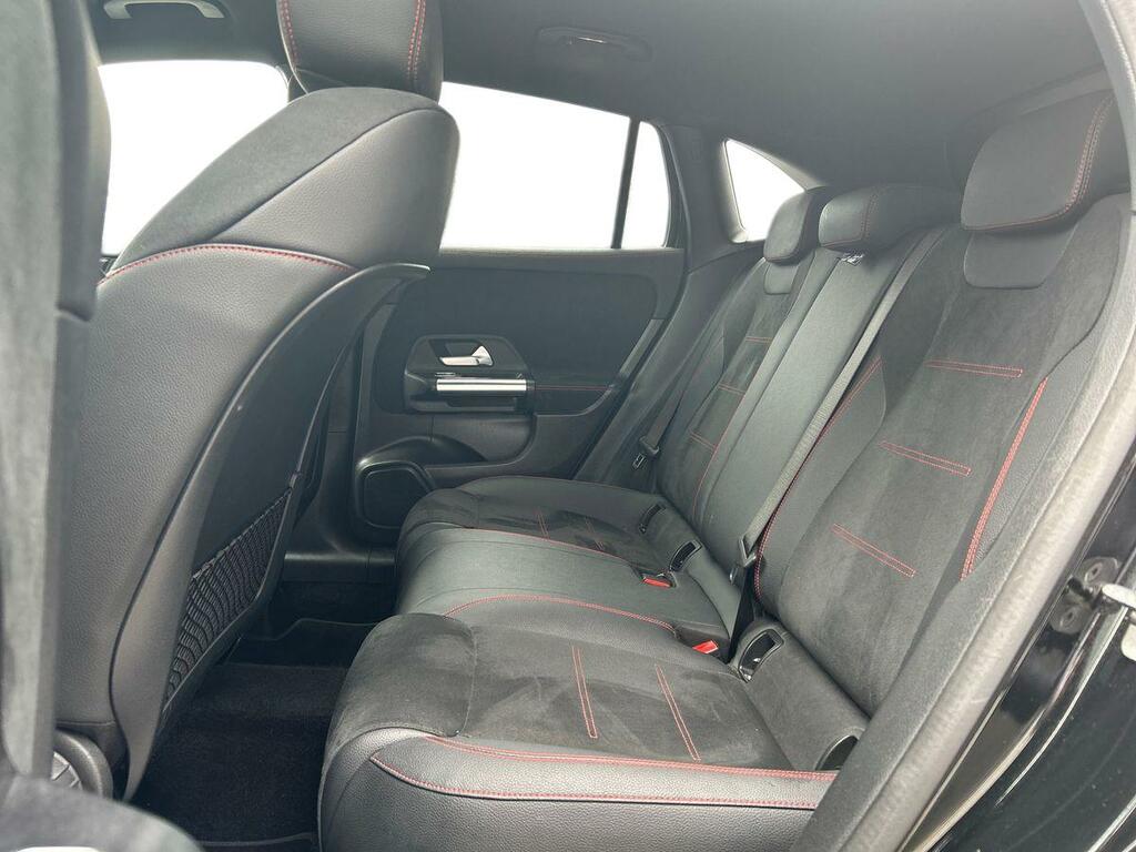 Mercedes-Benz GLA Class 1.3 Gla200h Mhev Amg Line Executive 7G-dct Euro YK73OSZ Black #4