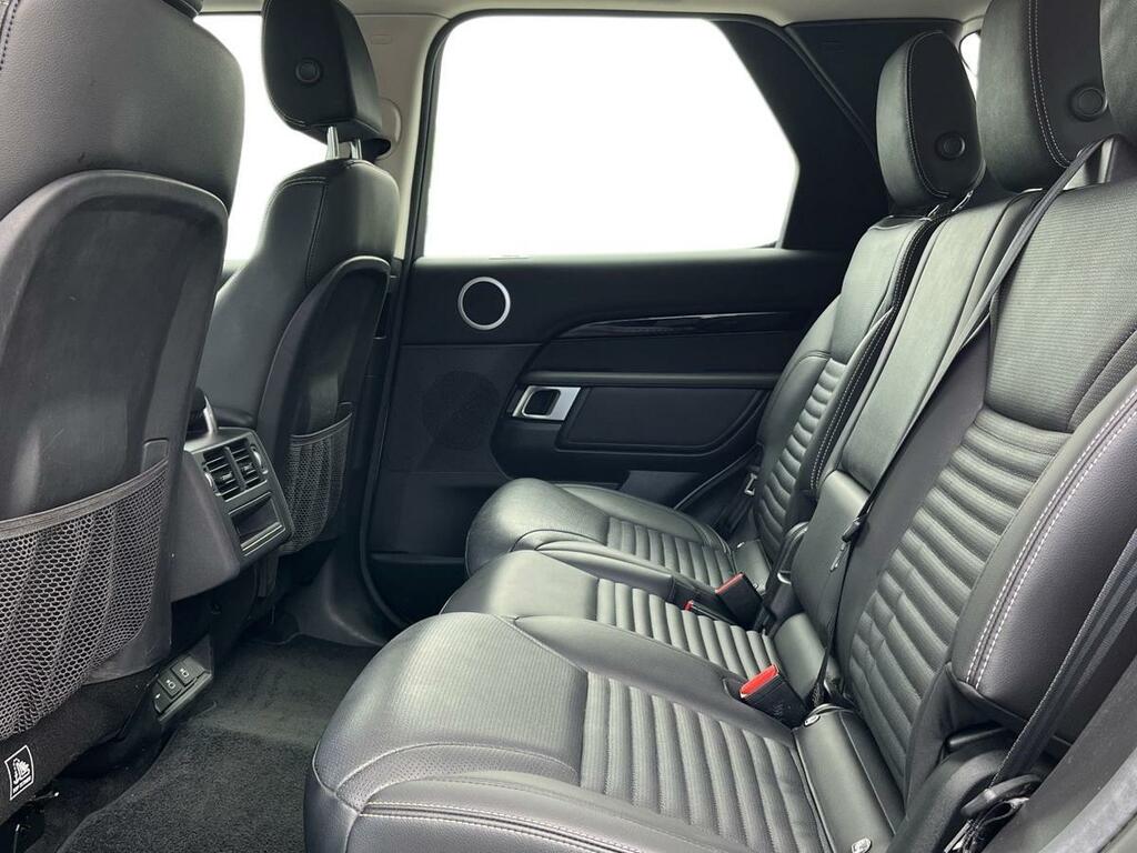 Land Rover Discovery 3.0 D250 S White #4
