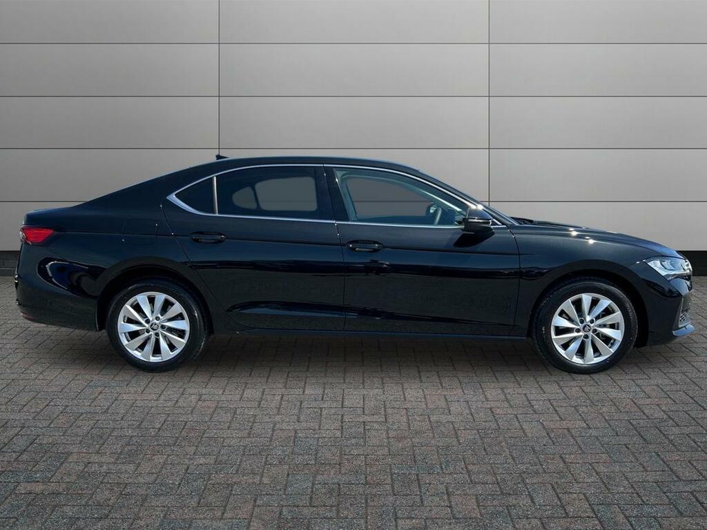 Skoda Superb 1.5 Tsi E-tec Se Technology Dsg Black #5