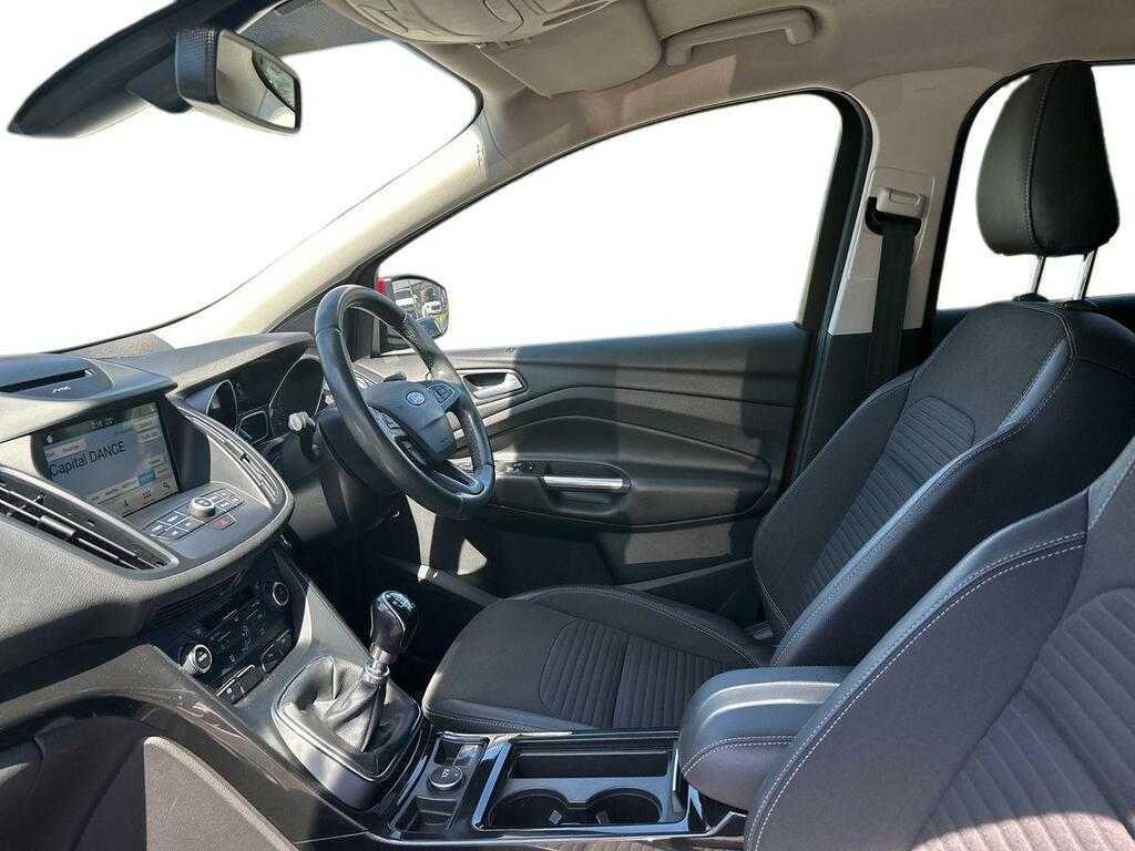 Ford Kuga 2.0 Tdci Titanium Suv Euro 6 S Red #3