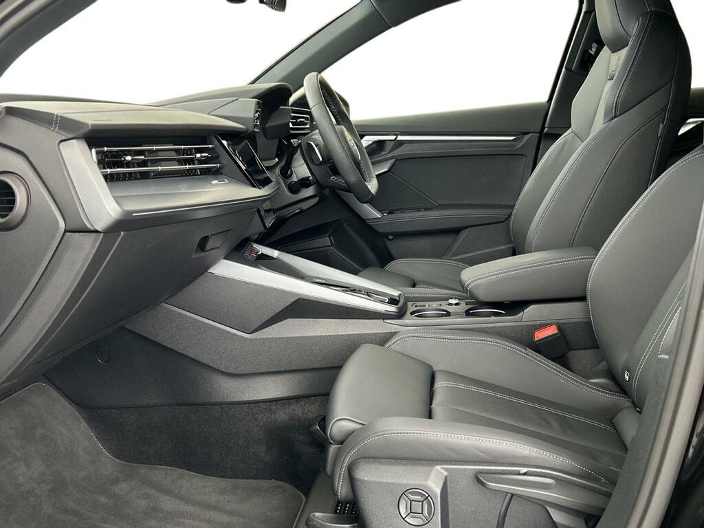 Audi A3 S Line Tfsi 116 Ps S Tronic CP75KHM Black #3