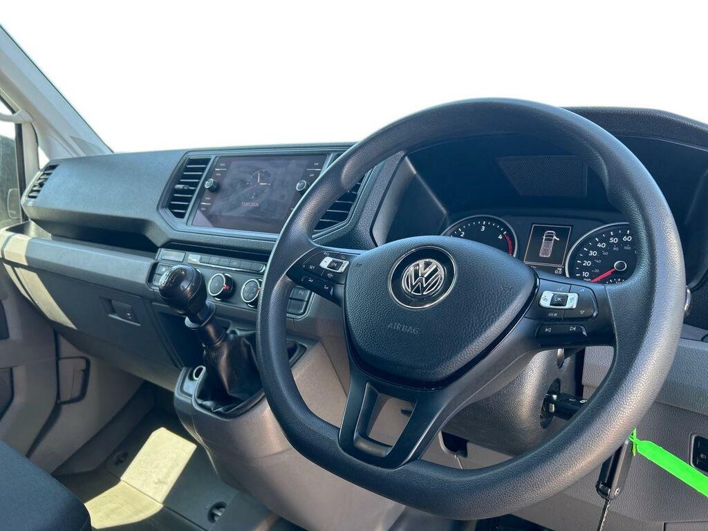 Volkswagen Crafter 2.0 Tdi Cr35 Trendline Fwd Mwb Euro 6 Ss CV21TZL White #5