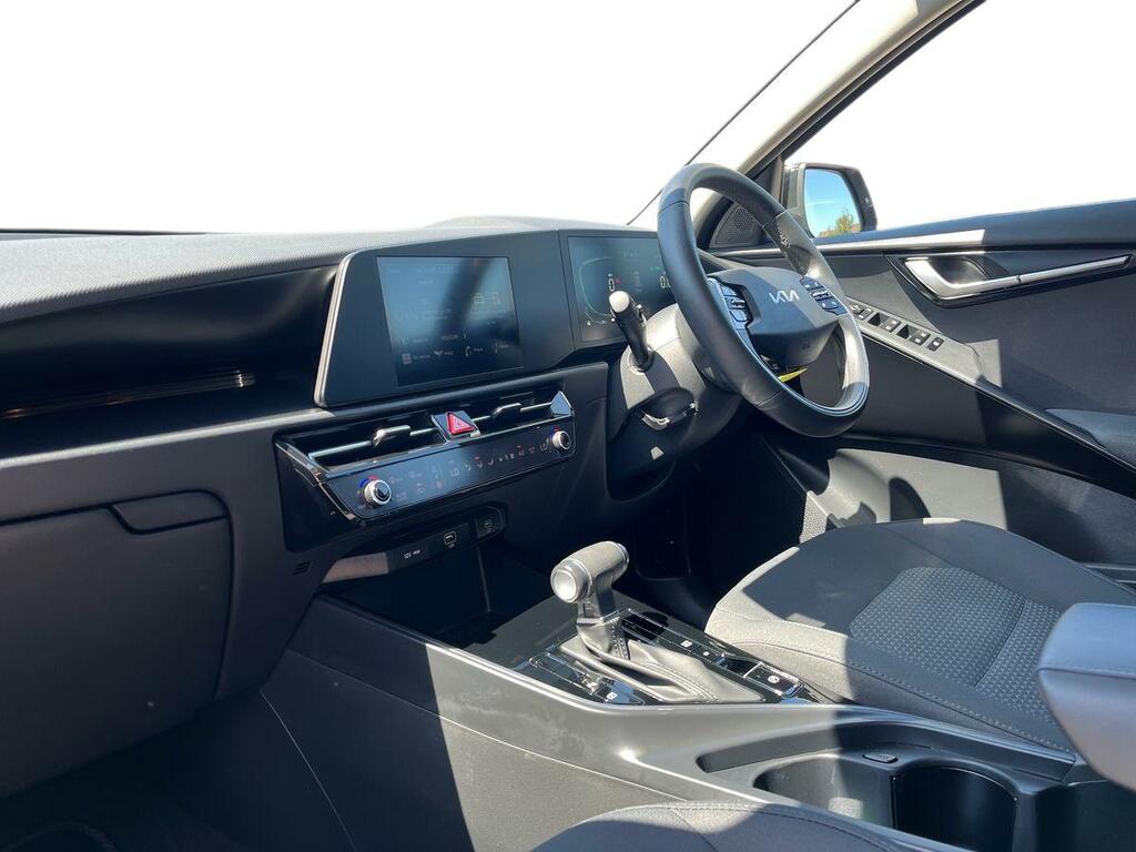 Kia Niro 1.6 Gdi 11.1Kwh 2 Suv Plug-in Hybrid Dc Black #3