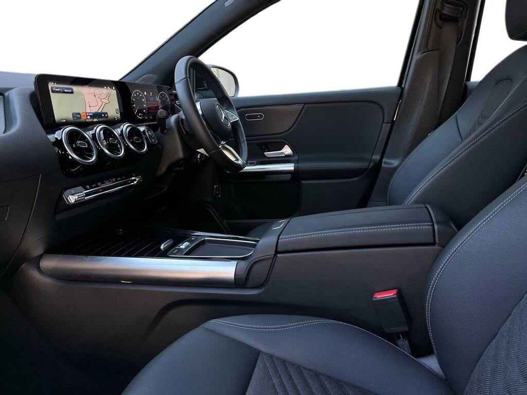 Mercedes-Benz GLA Class 1.3 Gla180h Mhev Sport Edition 7G-dct Euro 6 Ss KN25PXK Black #3