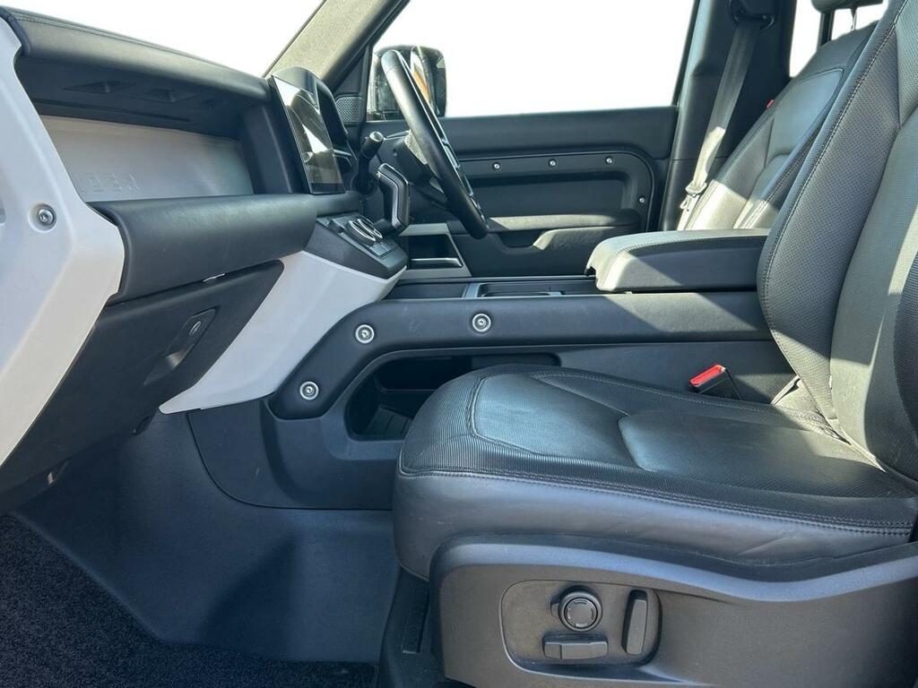 Land Rover Defender 110 3.0 D300 X-dynamic Hse Grey #3