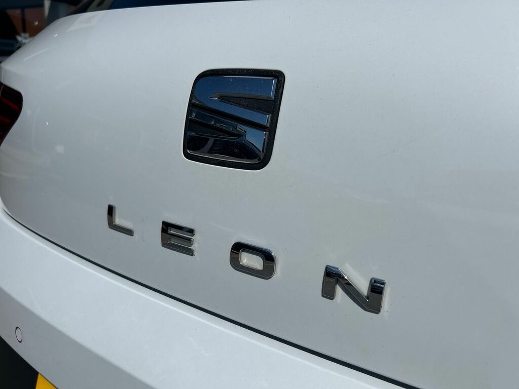 Seat Leon Black #40