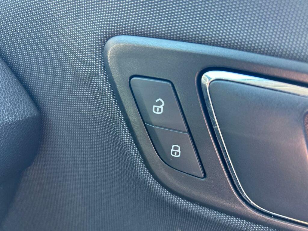 Seat Leon Black #27