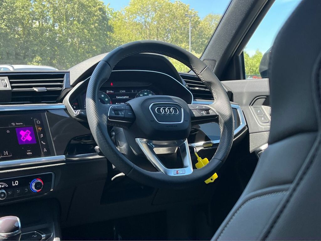 Audi Q3 Black Edition Blue #14