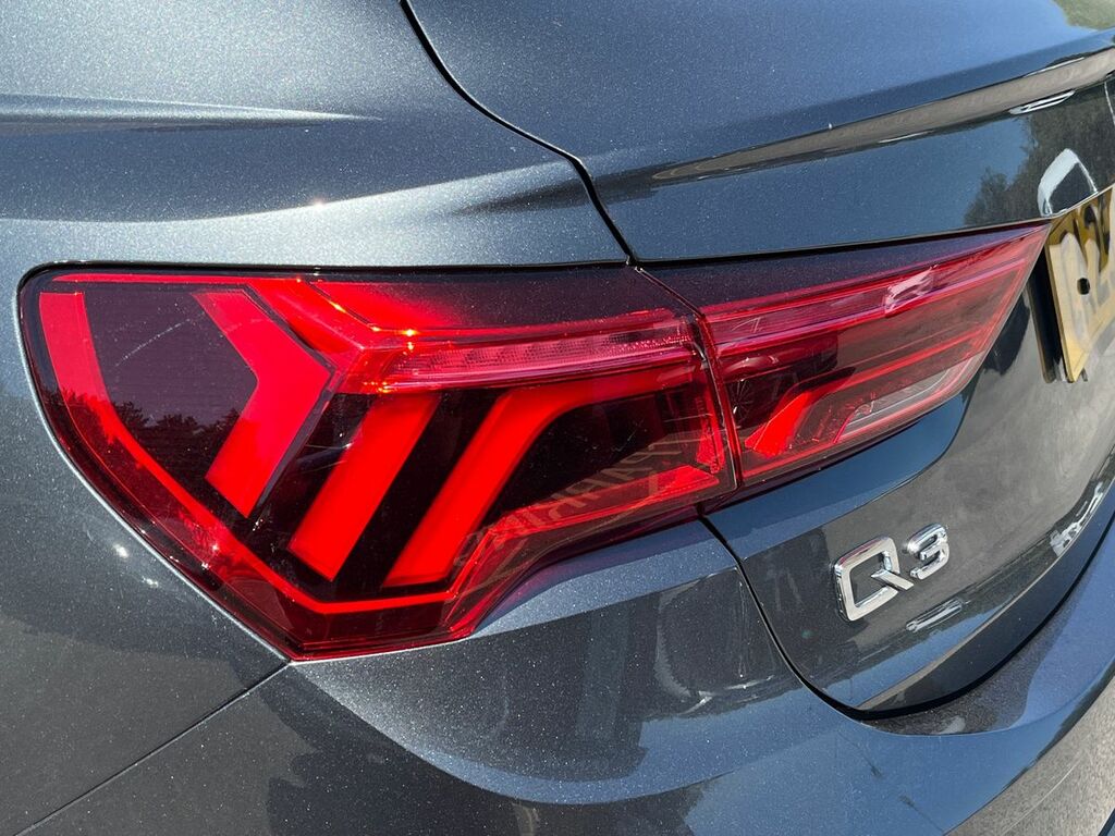 Audi Q3 Black Edition Blue #25