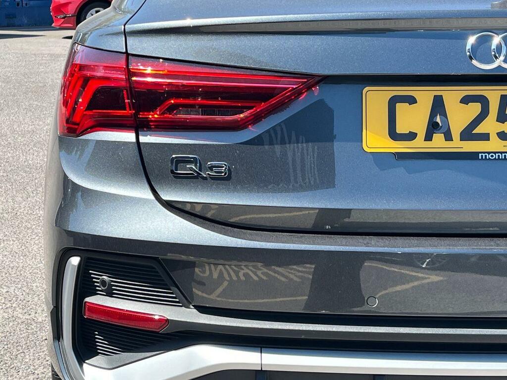 Audi Q3 Black Edition Blue #18