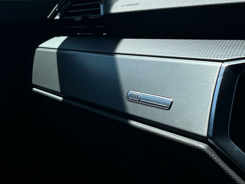 Audi Q3 Black Edition Blue #36