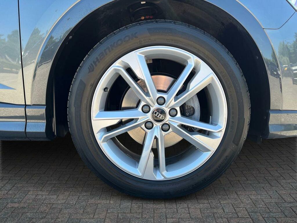Audi Q3 Black Edition Blue #8