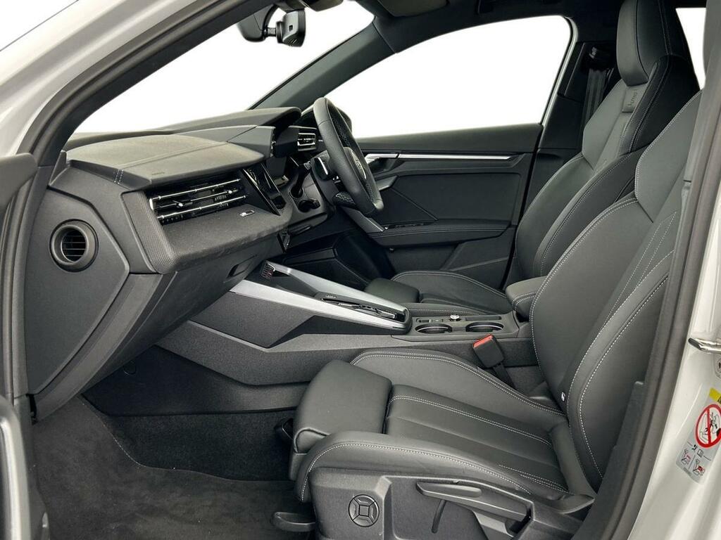 Audi A3 1.5 Tfsi Black Edition Sportback S Tronic Euro 6 CP75FLR White #3