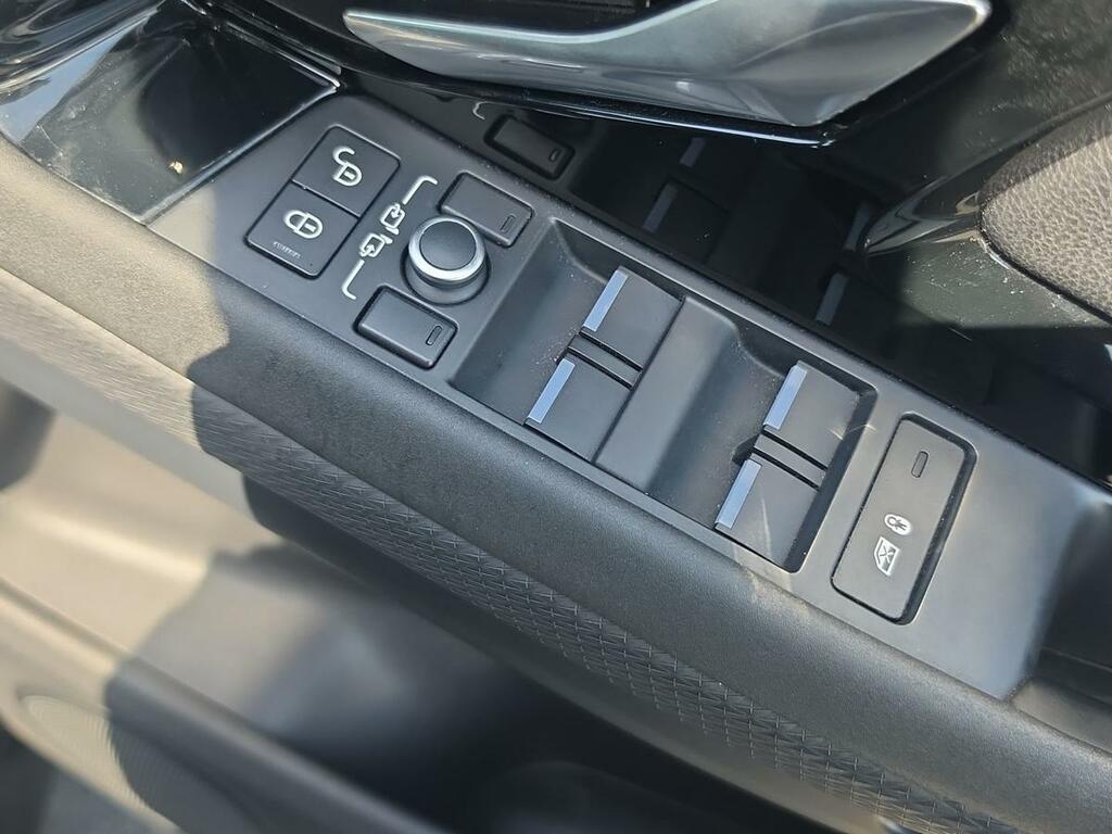 Land Rover Range Rover Evoque R-dynamic S White #37