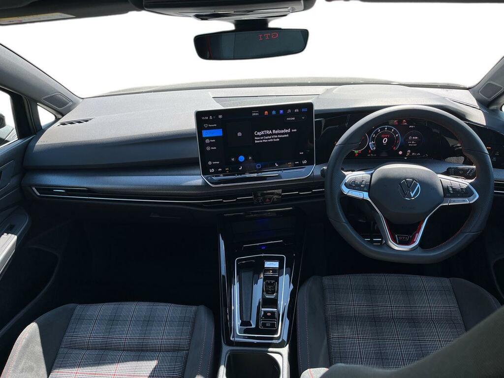 Volkswagen Golf 1.3L Null Black #8