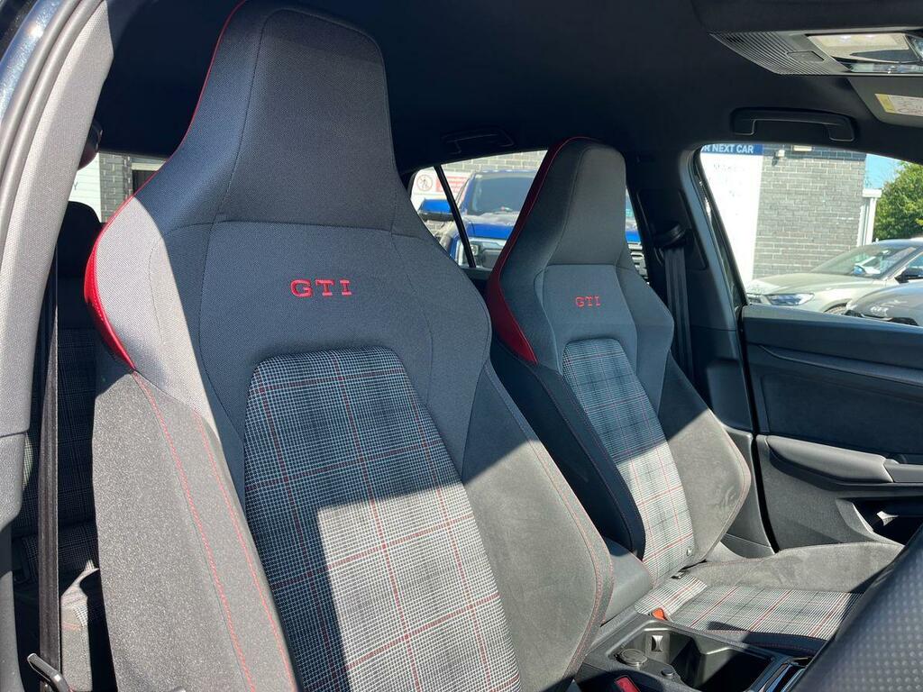 Volkswagen Golf 1.3L Null Black #24