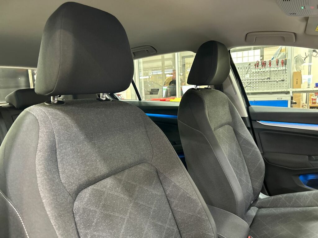 Volkswagen Golf 1.5 Tsi 150 Active Black #27