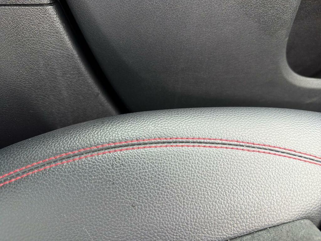 Mercedes-Benz GLB Class Glb 220 D 4Matic Grey #28