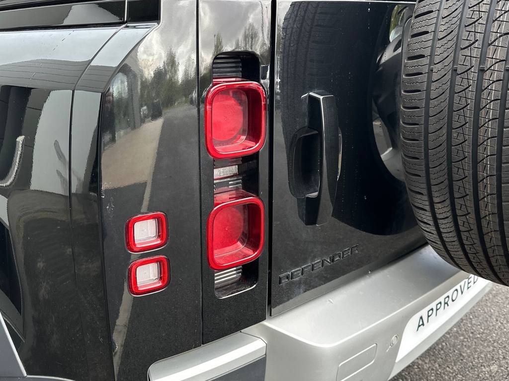 Land Rover Defender 90 3.0 D250 X-dynamic Hse Green #25